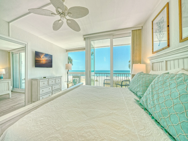 Gulf-Front Townhome with Direct Beach Access in Longboat Key